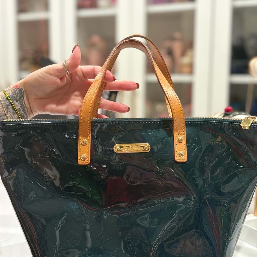 Stylish Black and Tan Women's Bag